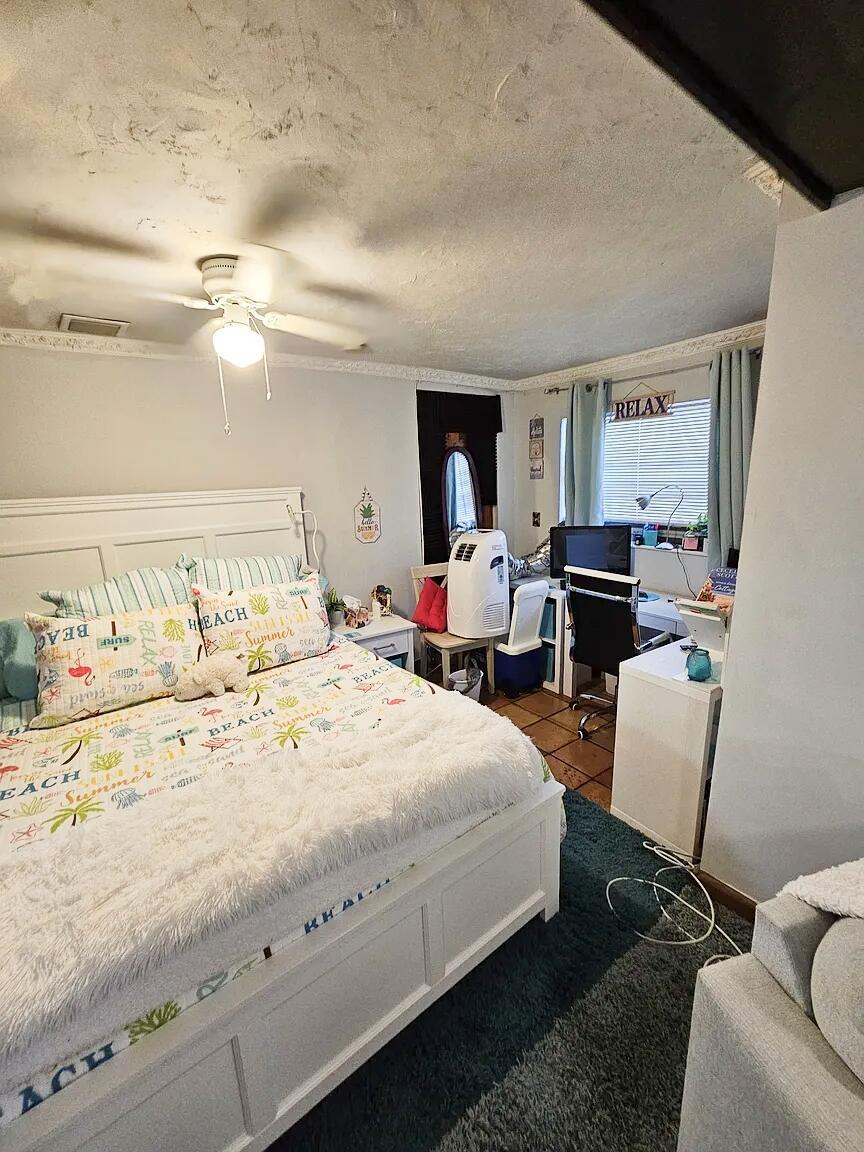 NORTH LAKE WORTH - Residential