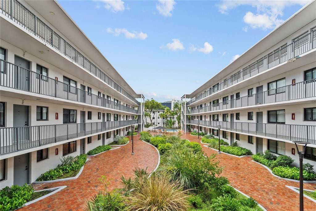 Courtyards of the Grove - Residential