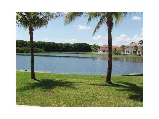 920 SAVANNAH FALLS DR