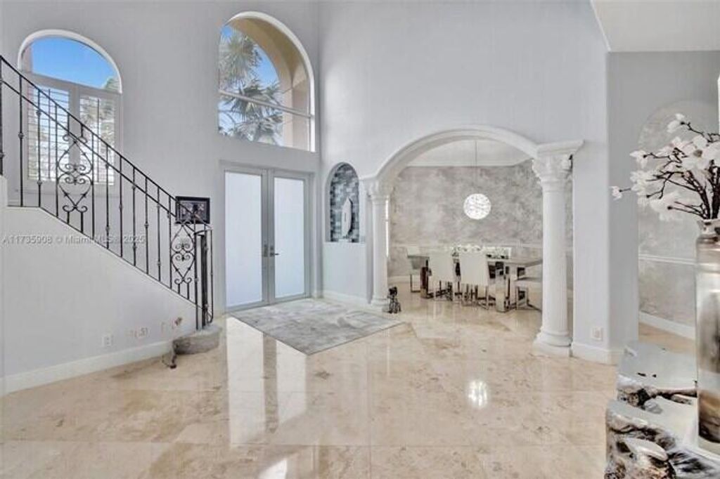 Photo of 2844 NE 26th Avenue, Lighthouse Point, FL 33064 (MLS # B26032435)