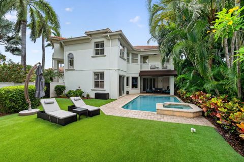 Tiny photo for 2844 NE 26th Avenue, Lighthouse Point, FL 33064 (MLS # B26032435)