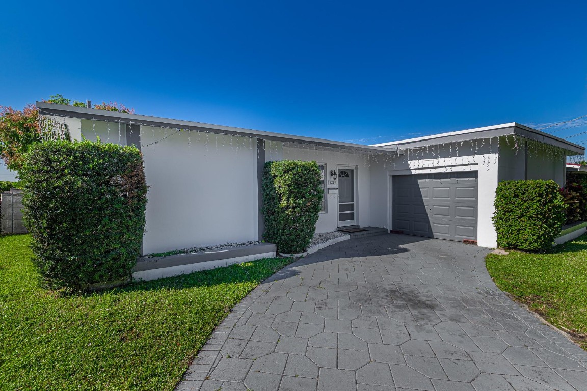 Sunrise Golf Village - Residential