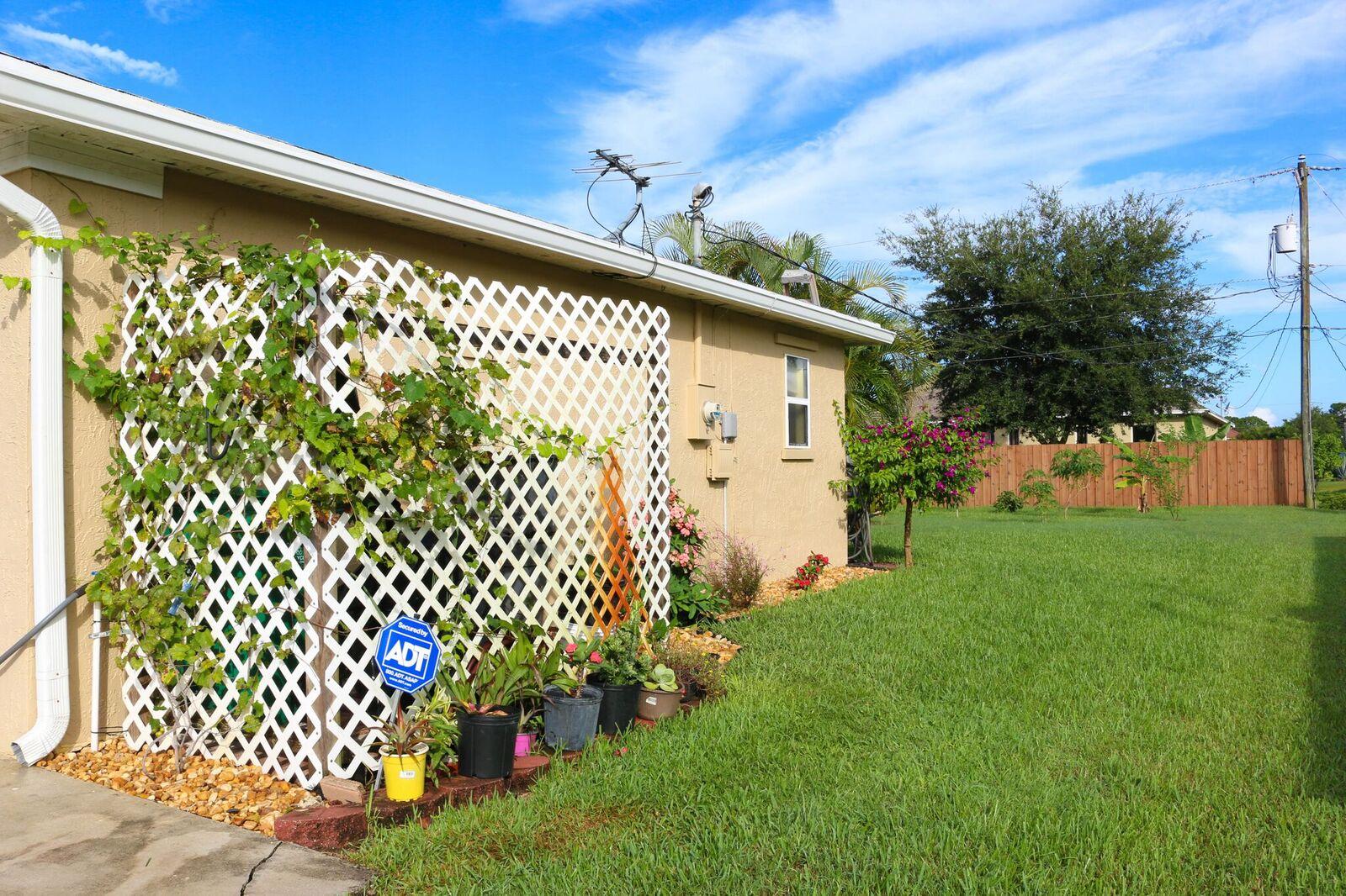 PORT ST LUCIE SECTION 13 - Residential
