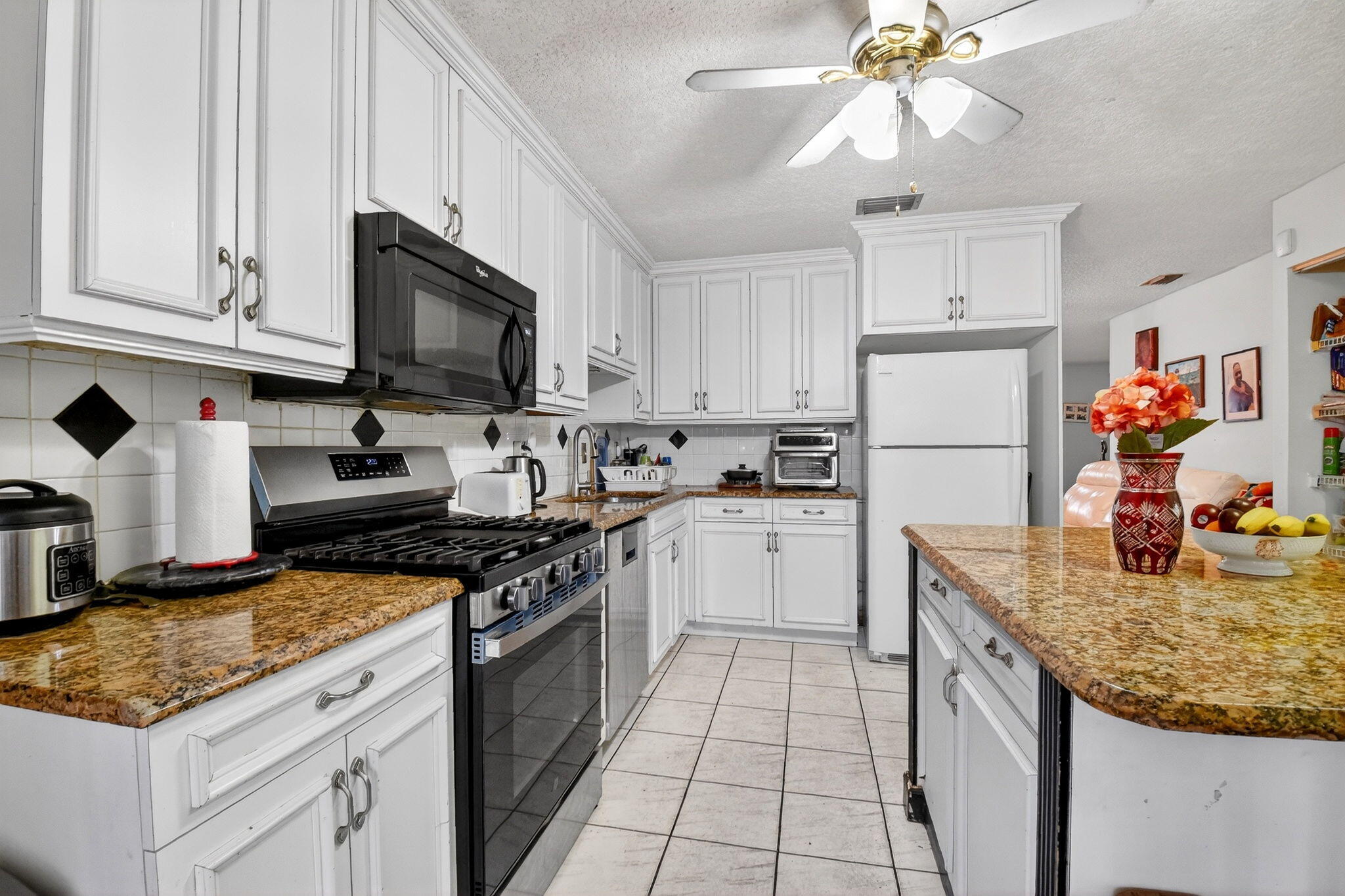 CONCEPT HOMES OF LANTANA PH 9-B - Residential