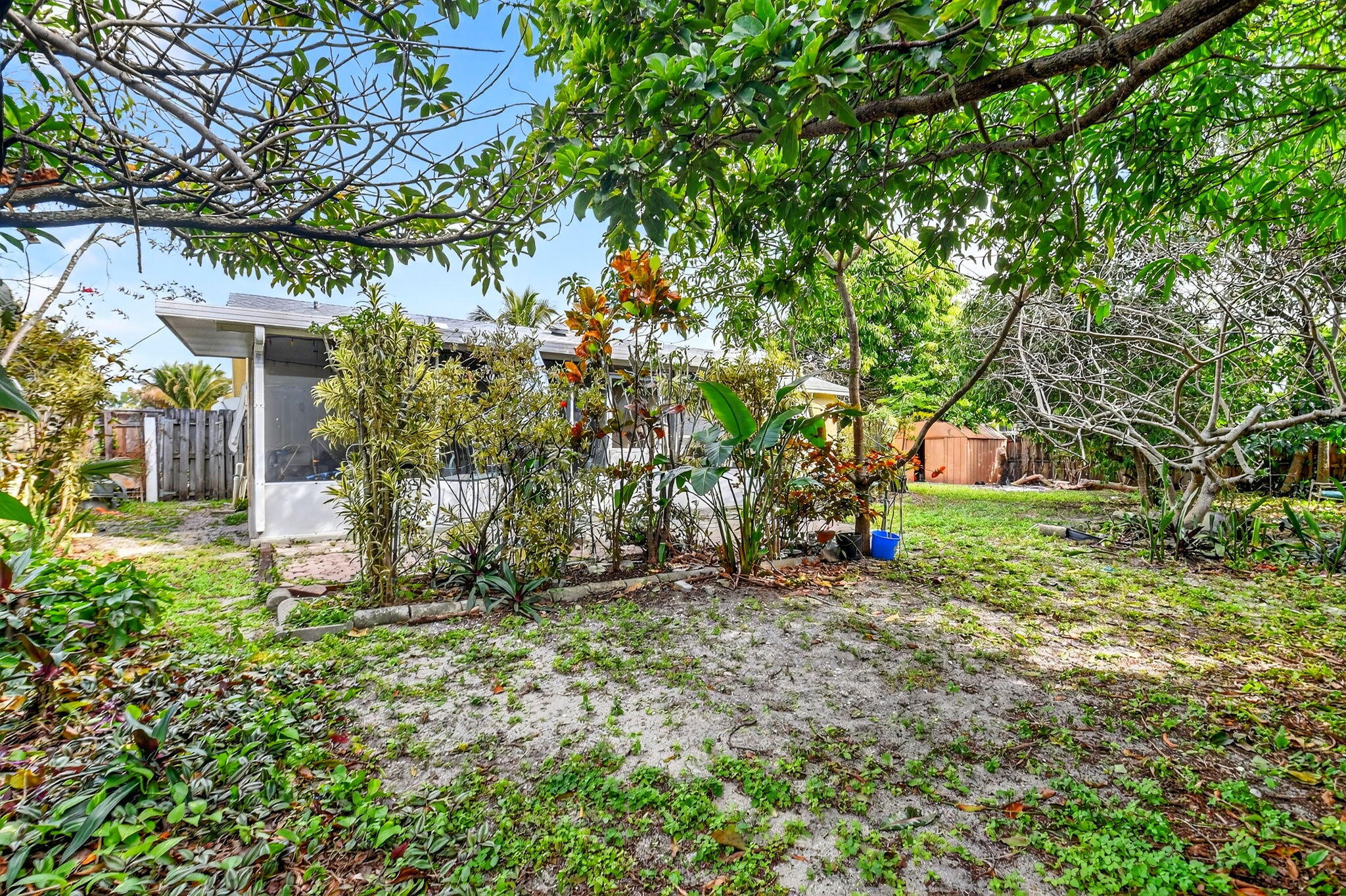 CONCEPT HOMES OF LANTANA PH 9-B - Residential