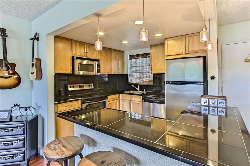 Harbordale Breezes Condos - Residential