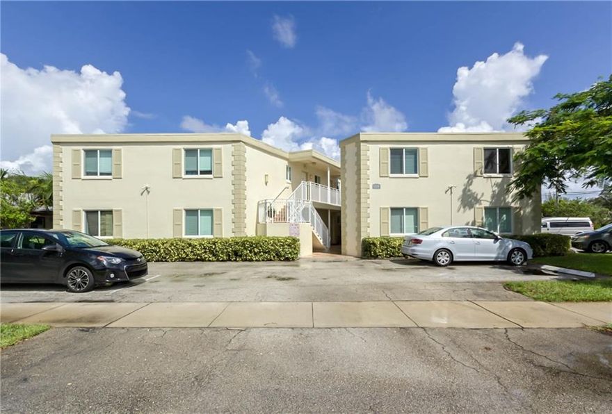 Beautiful 2BD/1BA condo in Ft. Lauderdale. Highly sought after 2nd floor corner unit and 1 of only 4 units that offers 2 bedrooms. This home features a remodeled kitchen, updated bathroom, new wood floors, new ac and hurricane impact windows. Harbordale Breezes is a well maintained community, just minutes to the beach and close to community schools, parks, Port Everglades, Airport, shopping and great restaurants. Easy access to I-95 and I-595. Short term rentals allowed. Small pets welcome!