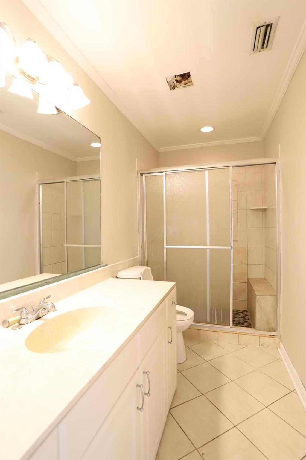 Canalake - Residential Lease