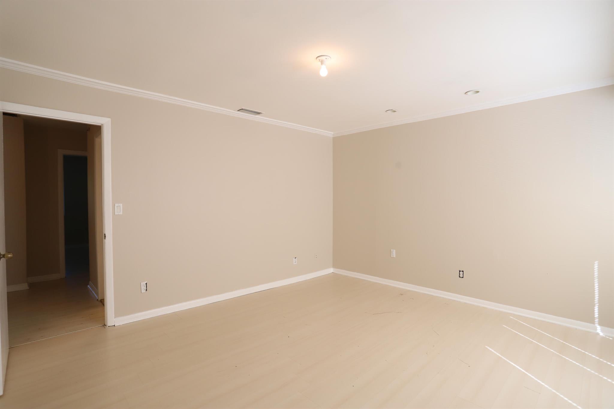 Canalake - Residential Lease