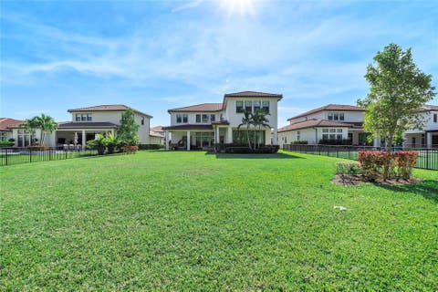 Tiny photo for 9245 W Parkland Bay Trail, Parkland, FL 33076 (MLS # B26036306)