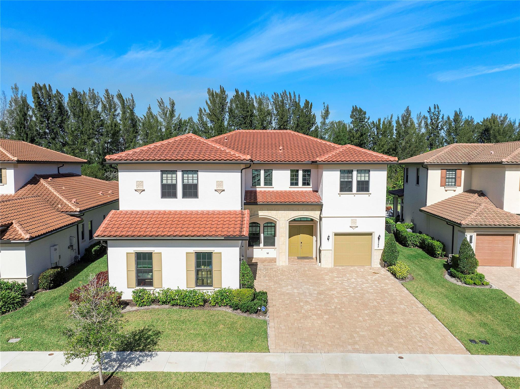 9245 W Parkland Bay Trail