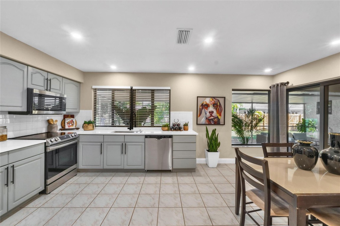 Westview Sec 1 Pt 1 94-50 - Residential