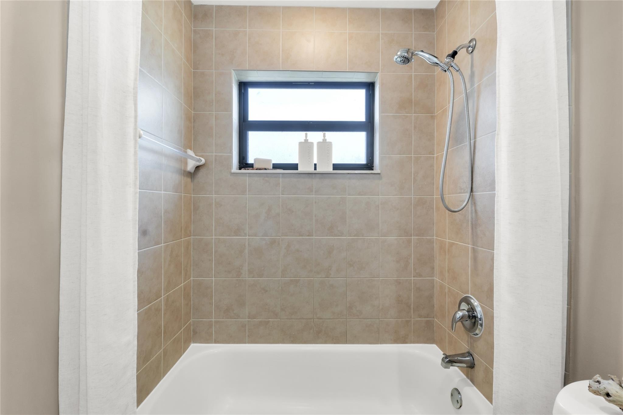 Westview Sec 1 Pt 1 94-50 - Residential