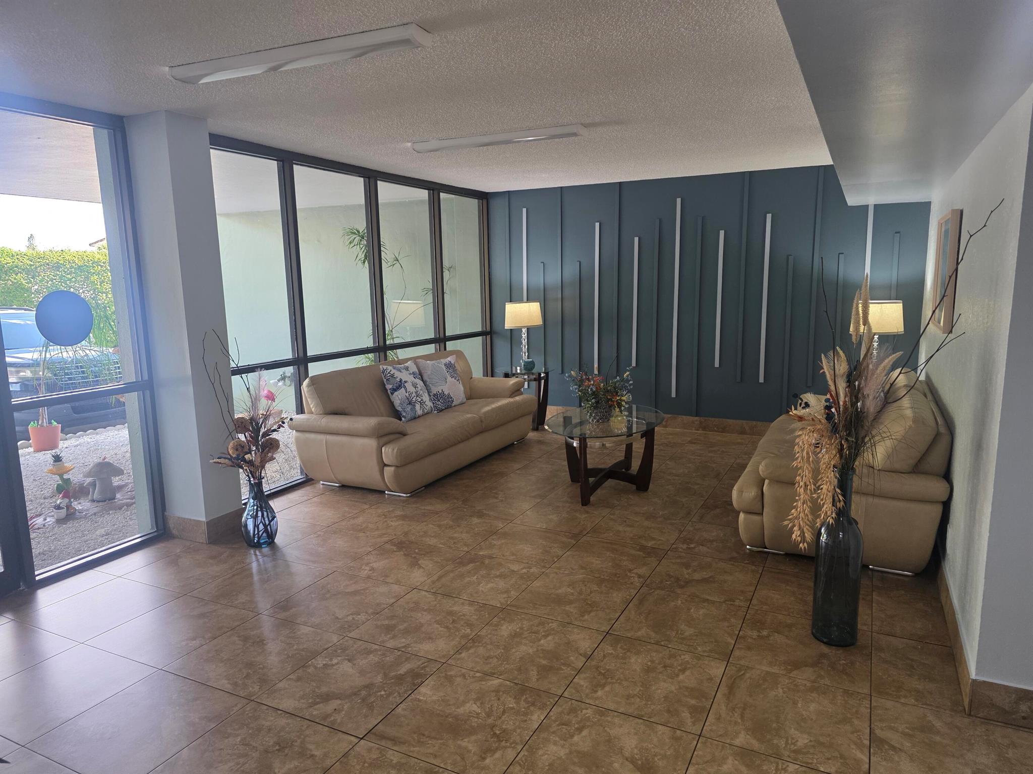 WATERGATE CONDOMINIUM NO - Residential Lease