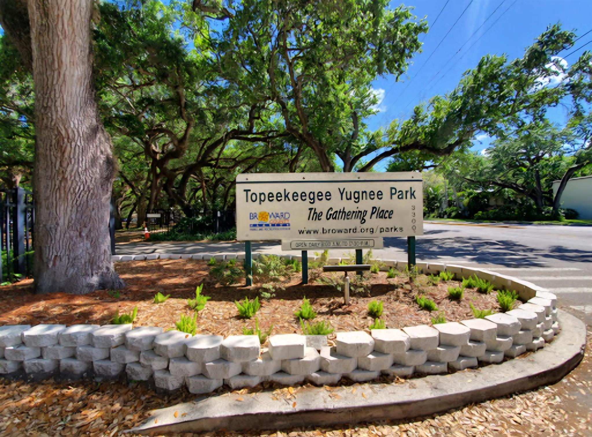 WATERGATE CONDOMINIUM NO - Residential Lease
