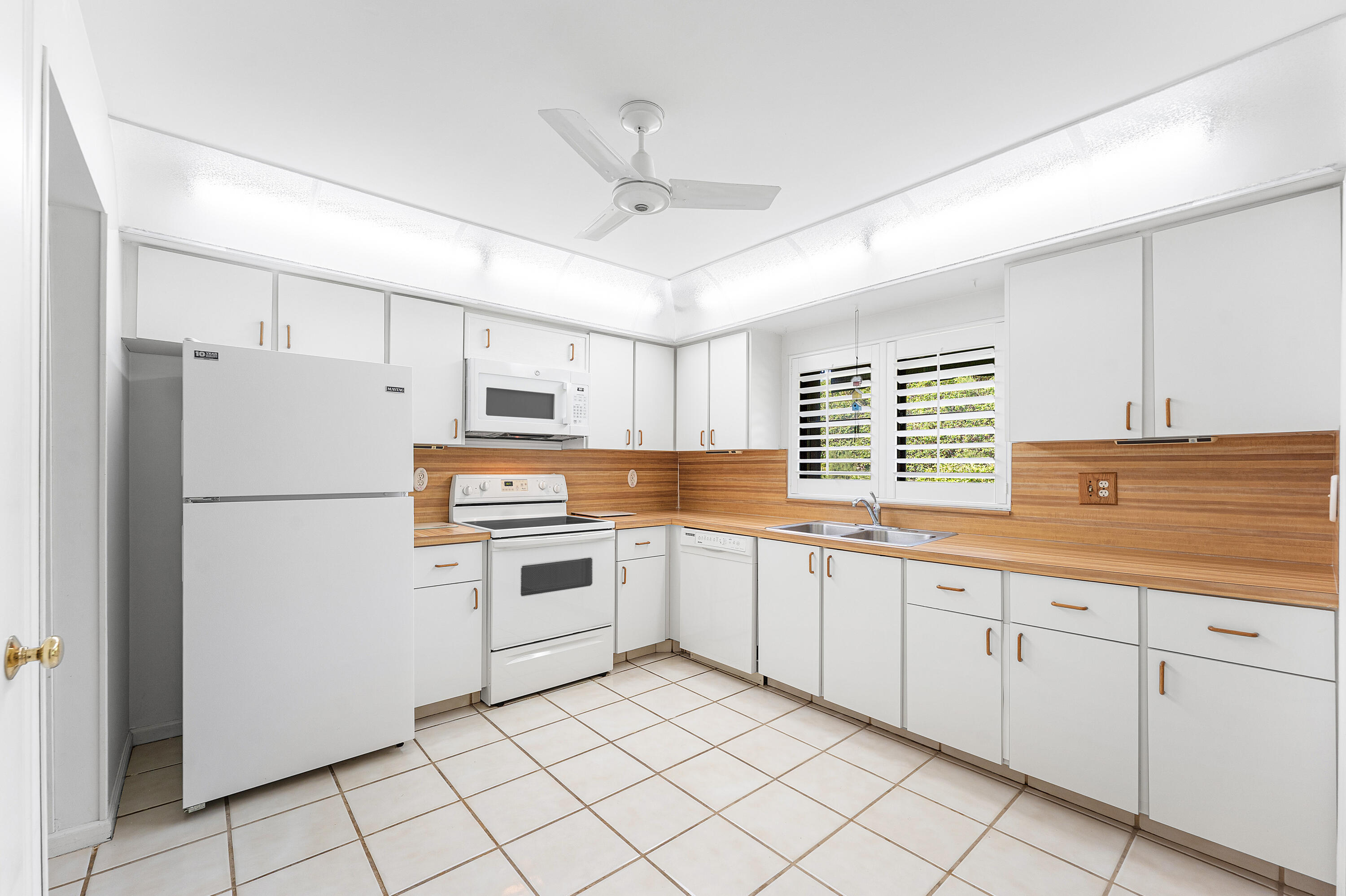 GREENTREE VILLAS CONDO - Residential