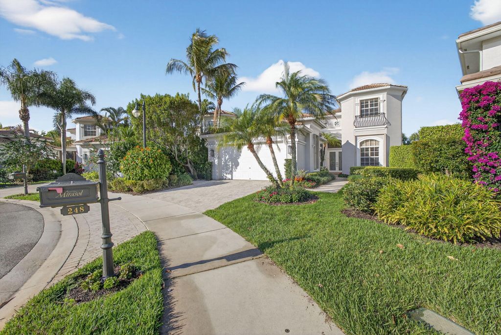 Photo of 248 Porto Vecchio Way, Palm Beach Gardens, FL 33418 (MLS # B26000060)