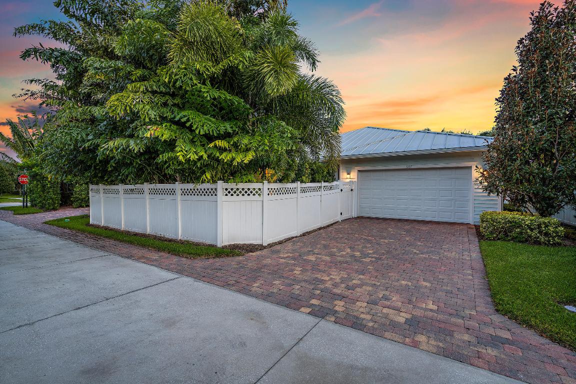 WINDSOR PARK AT ABACOA - Residential