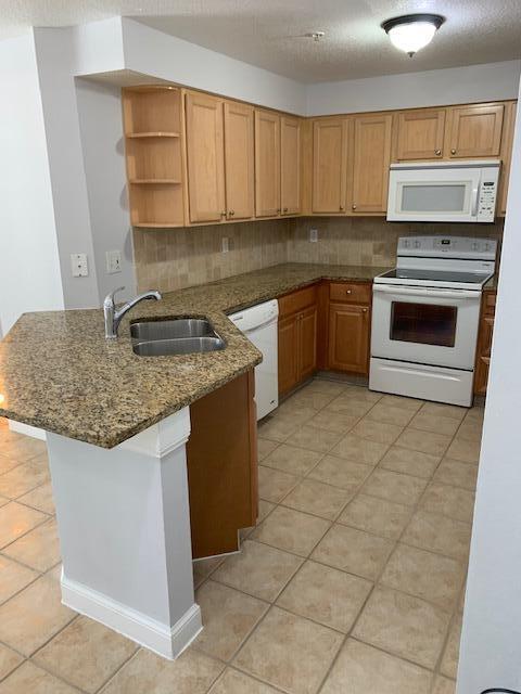 SOMERSET AT ABACOA CONDO - Residential Lease