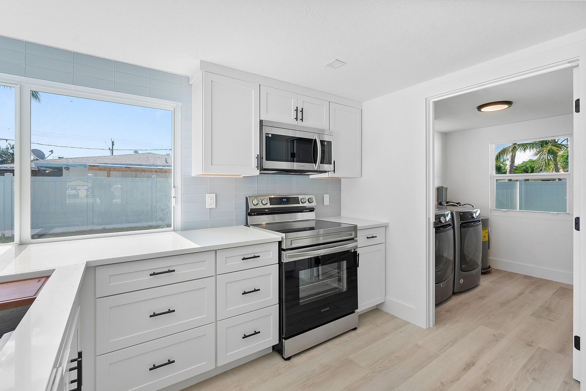 UNIVERSITY GARDENS - Residential