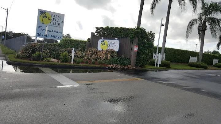 Palm Breezes Club - Residential