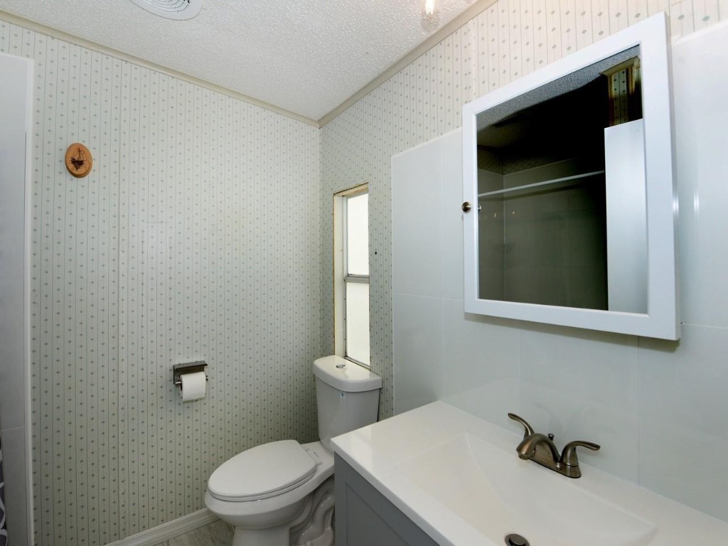 Palm Breezes Club - Residential