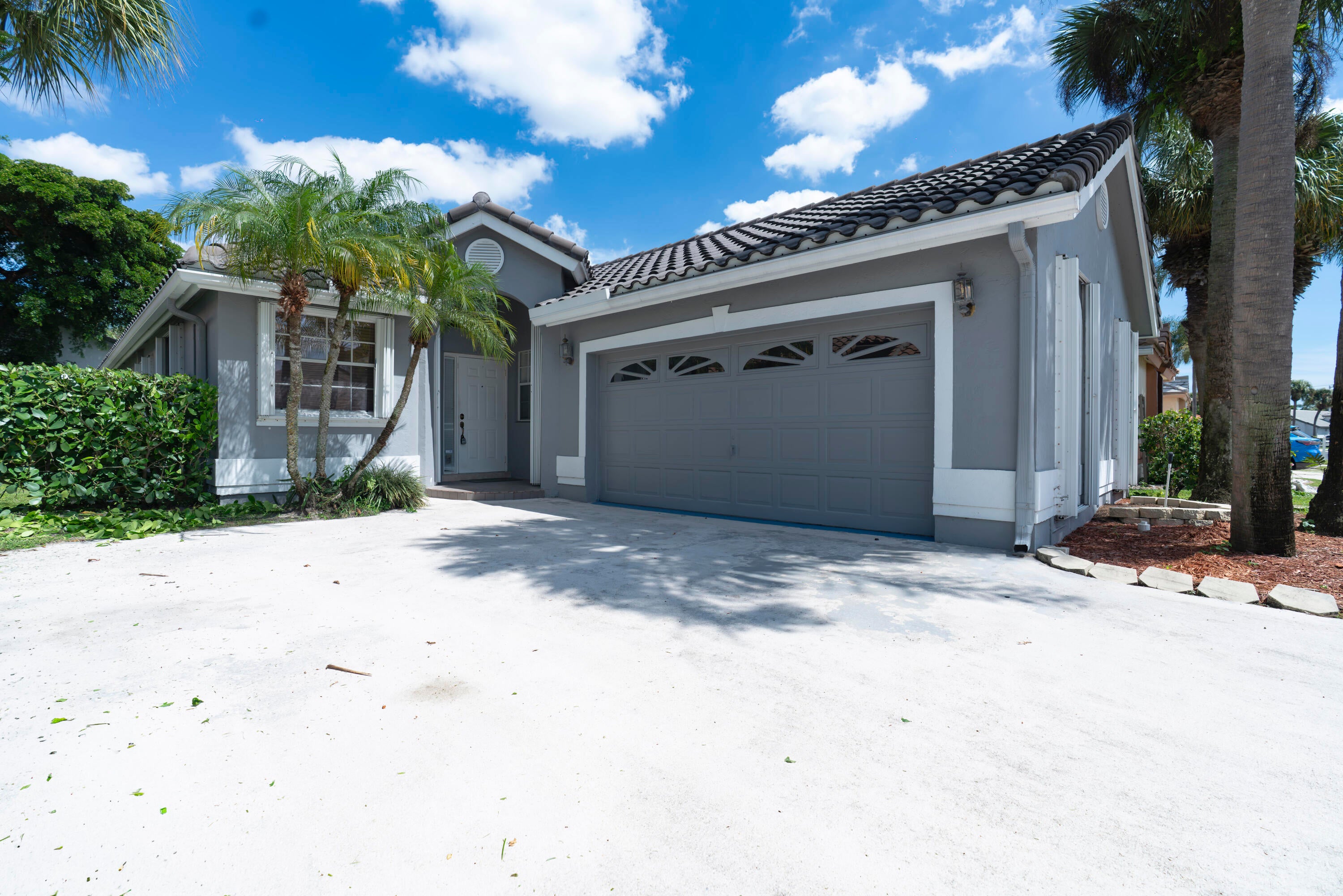 6162 BAY ISLES Drive