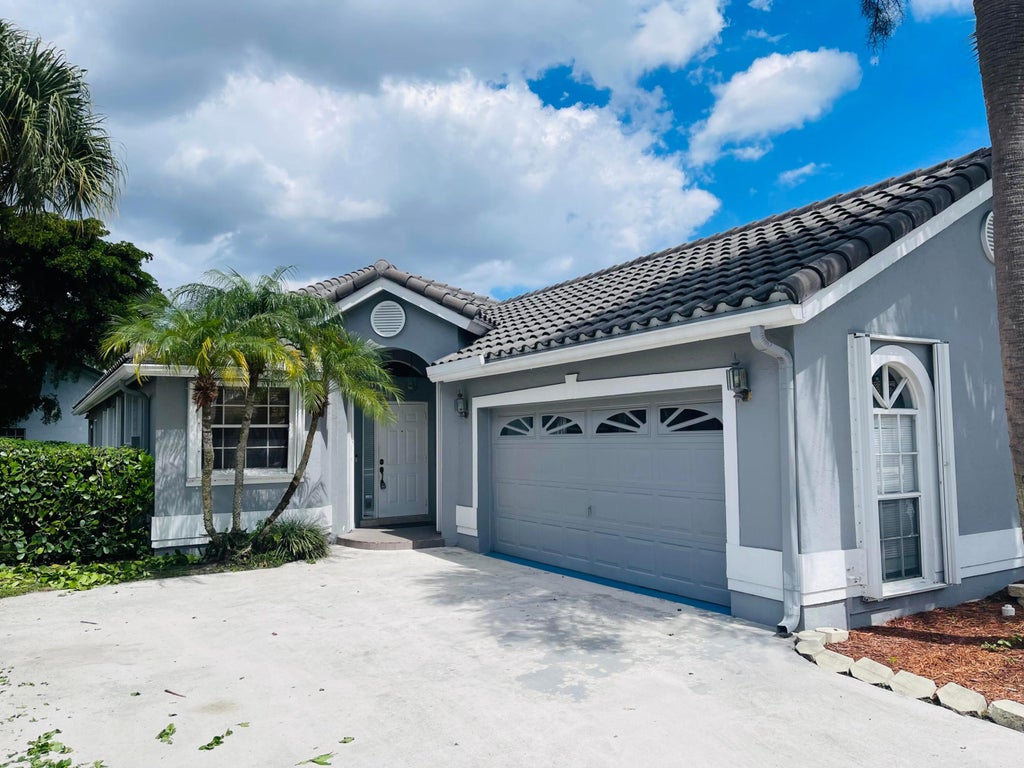 Photo of 6162 BAY ISLES Drive, Boynton Beach, FL 33437 (MLS # B26080673)