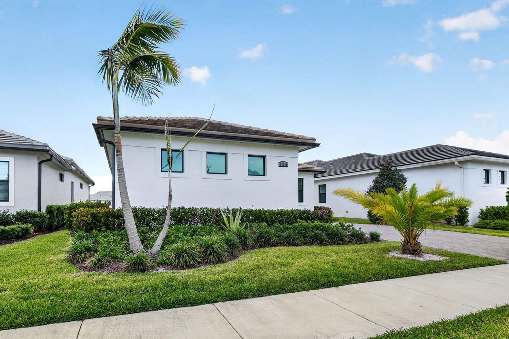 Photo of 11344 SW Pietra Way, Port Saint Lucie, FL 34987 (MLS # B26032358)