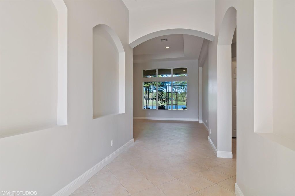 Photo of 9404 Briarcliff Trace, Port Saint Lucie, FL 34986 (MLS # R10954584)