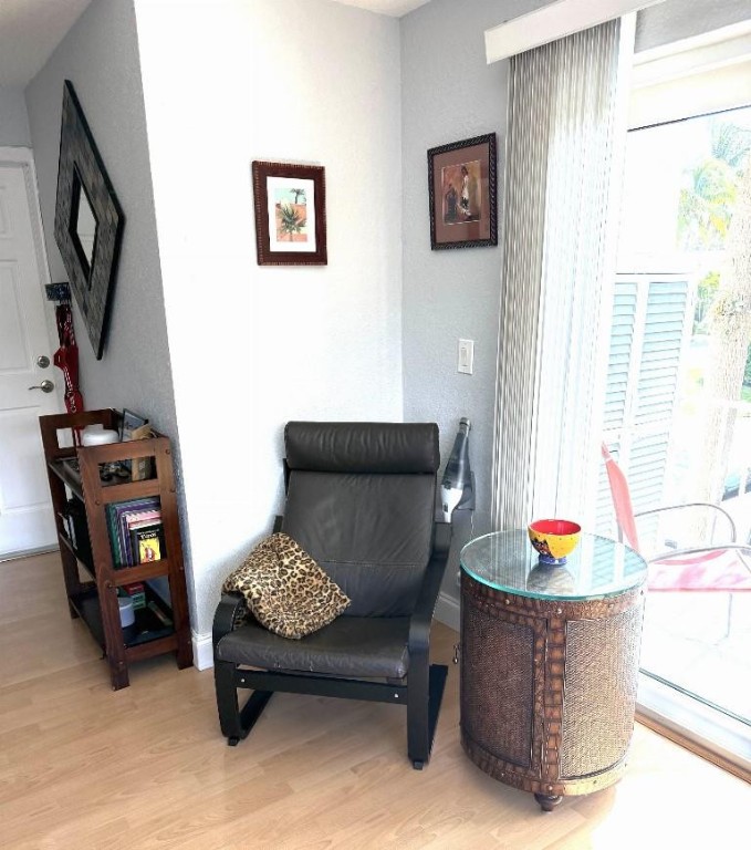 2715 NE 49th Street 205