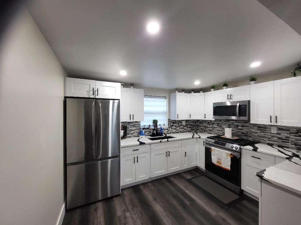 Photo of 507 Wisteria Avenue #B, Fort Pierce, FL 34982 (MLS # R11143601)