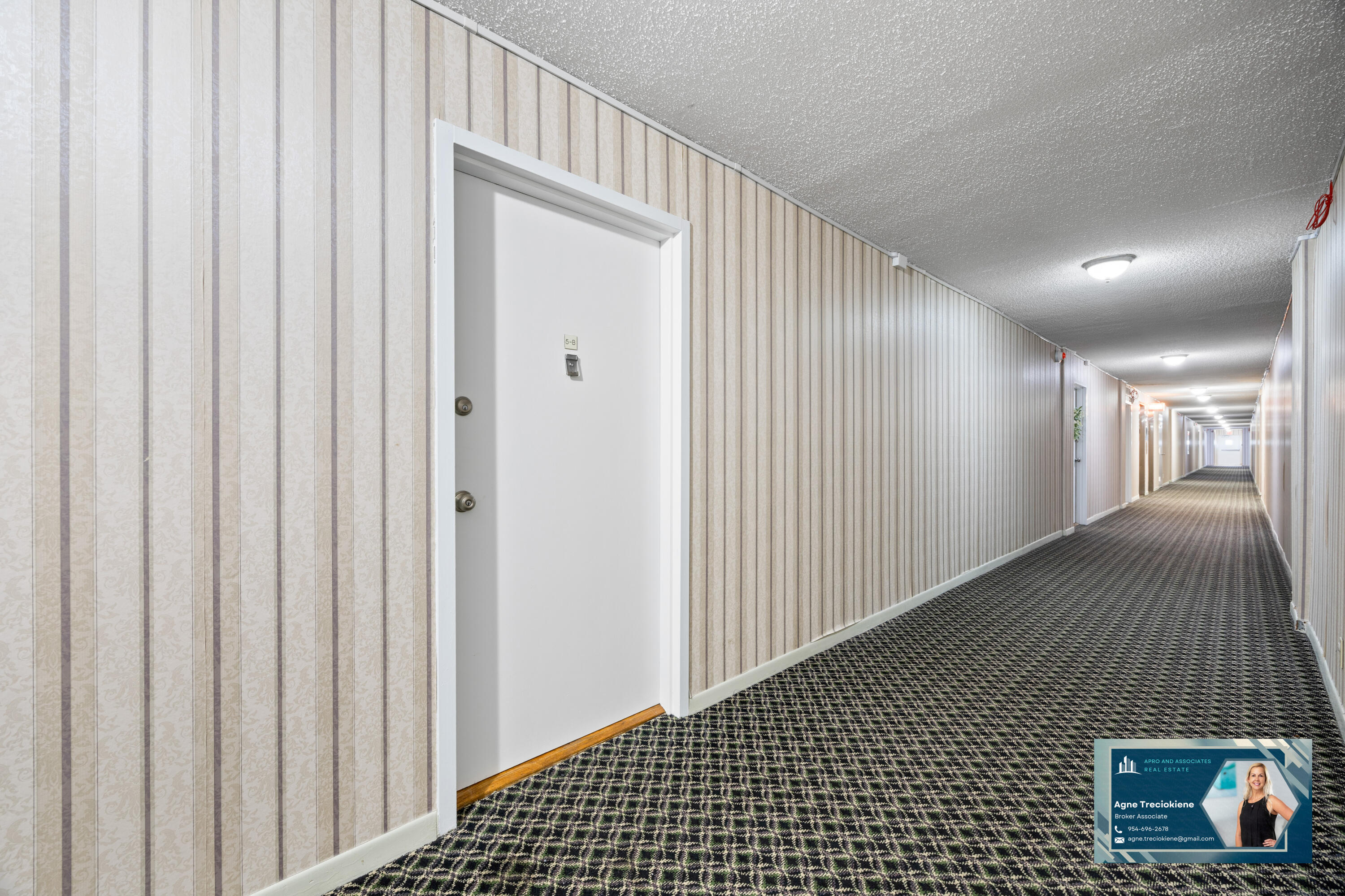 DANIANS SOUTH CONDO - Residential Lease