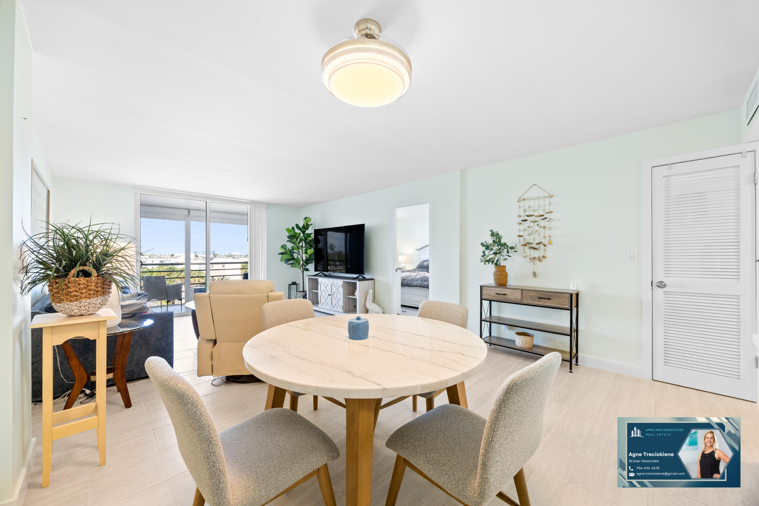 DANIANS SOUTH CONDO - Residential Lease