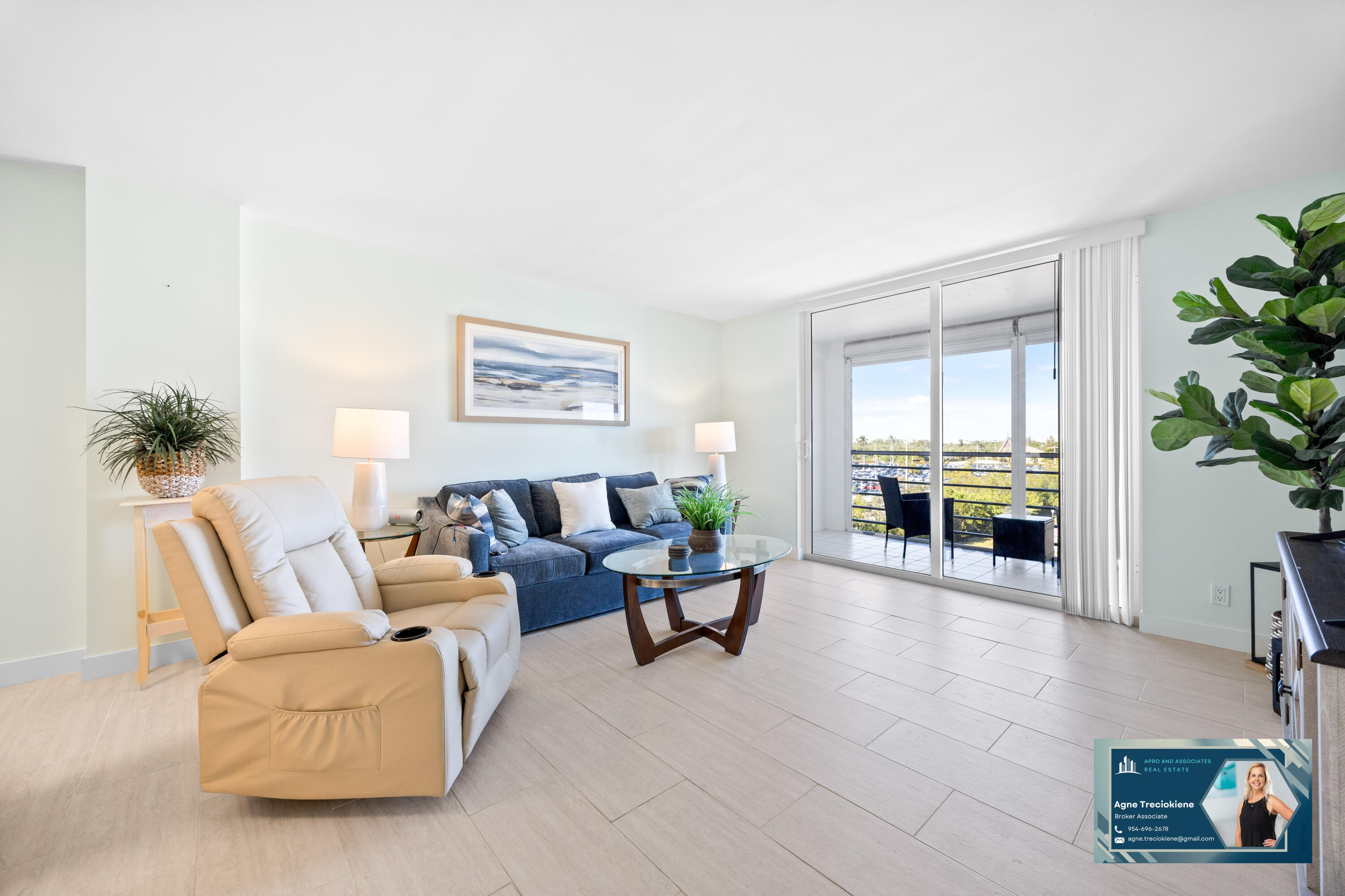 DANIANS SOUTH CONDO - Residential Lease