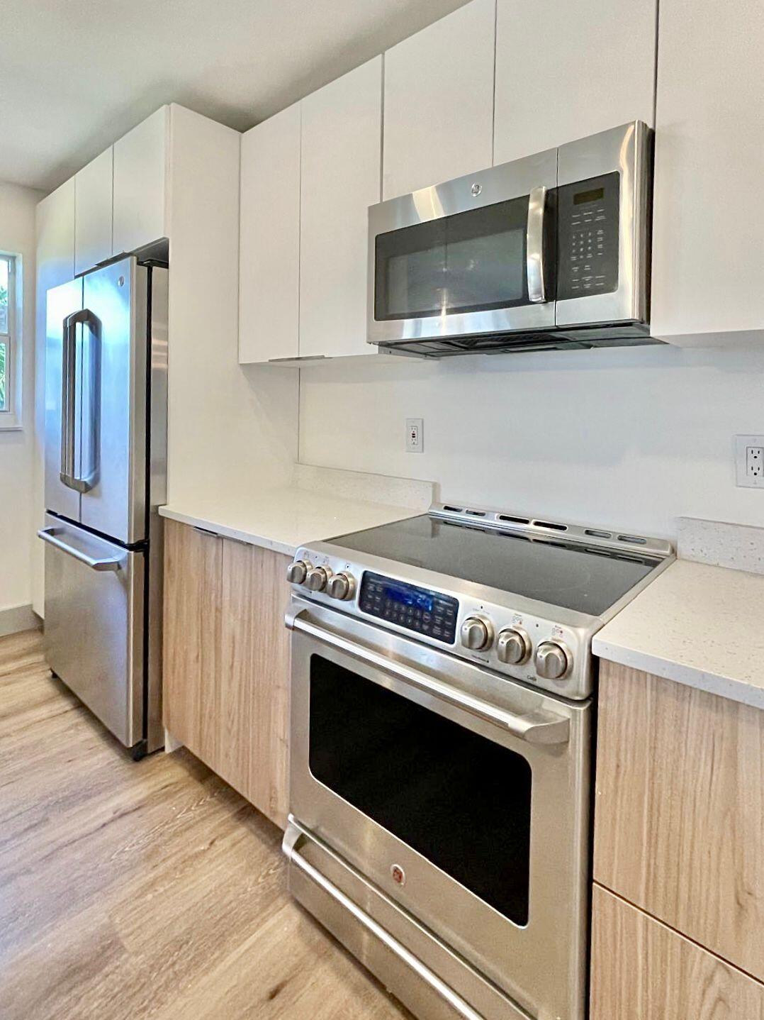 892 High Point Boulevard N C