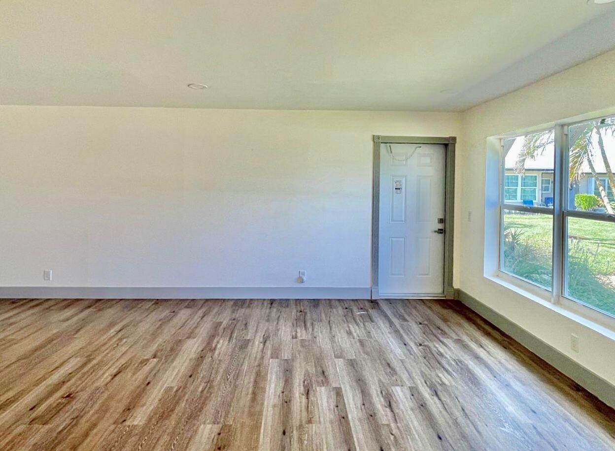 892 High Point Boulevard N C