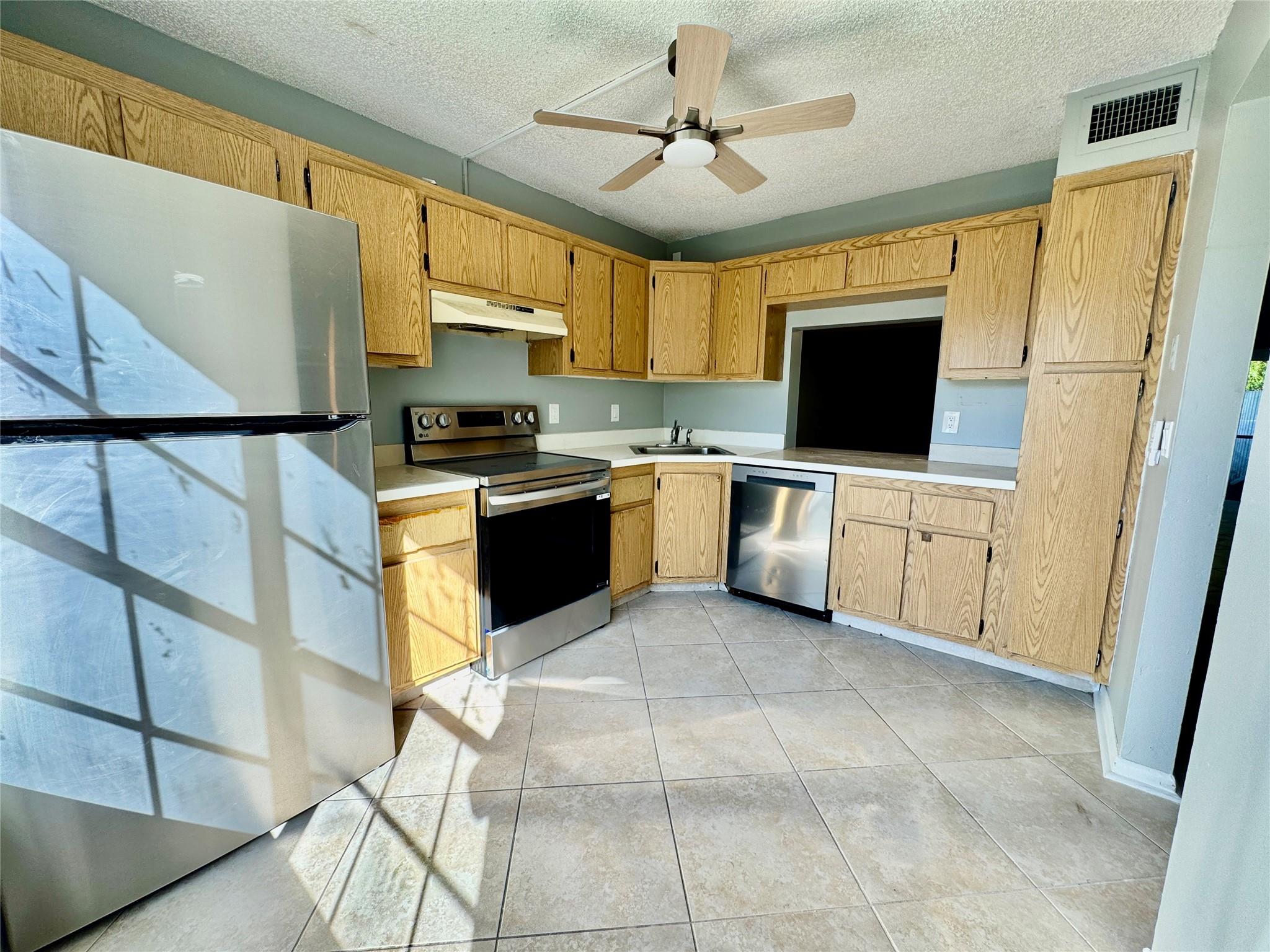 CHARTER CLUB CONDOMINIUMS - Residential