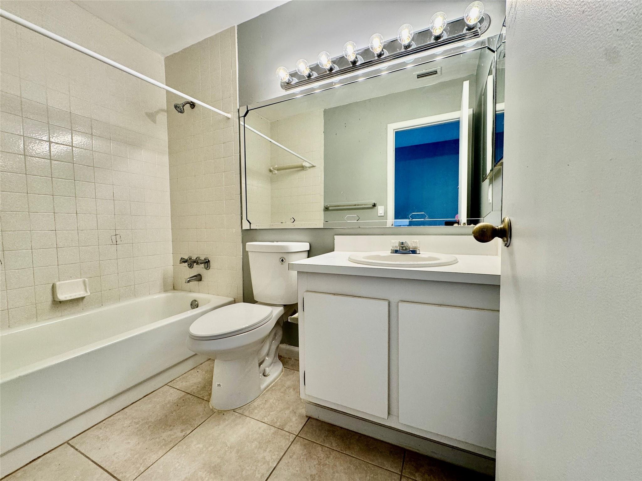 CHARTER CLUB CONDOMINIUMS - Residential