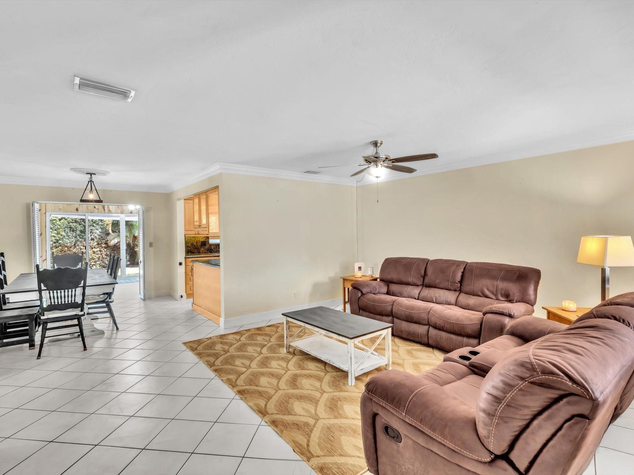 9021 SW 53rd St