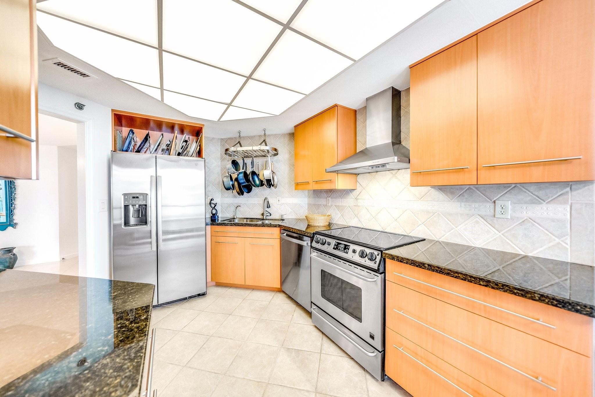 1300 S Ocean Blvd 204