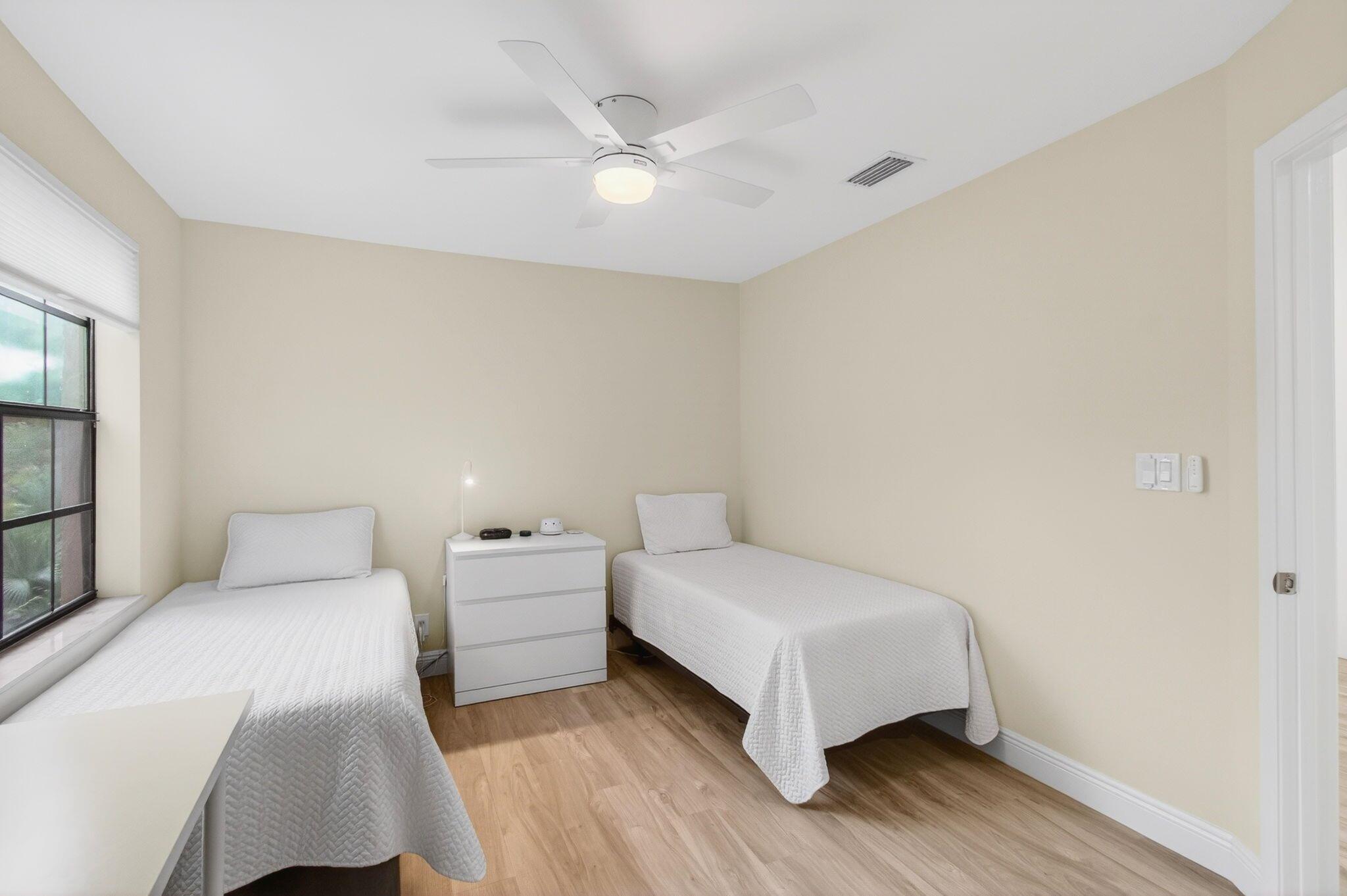 LA MIRADA AT BOCA POINTE - Residential