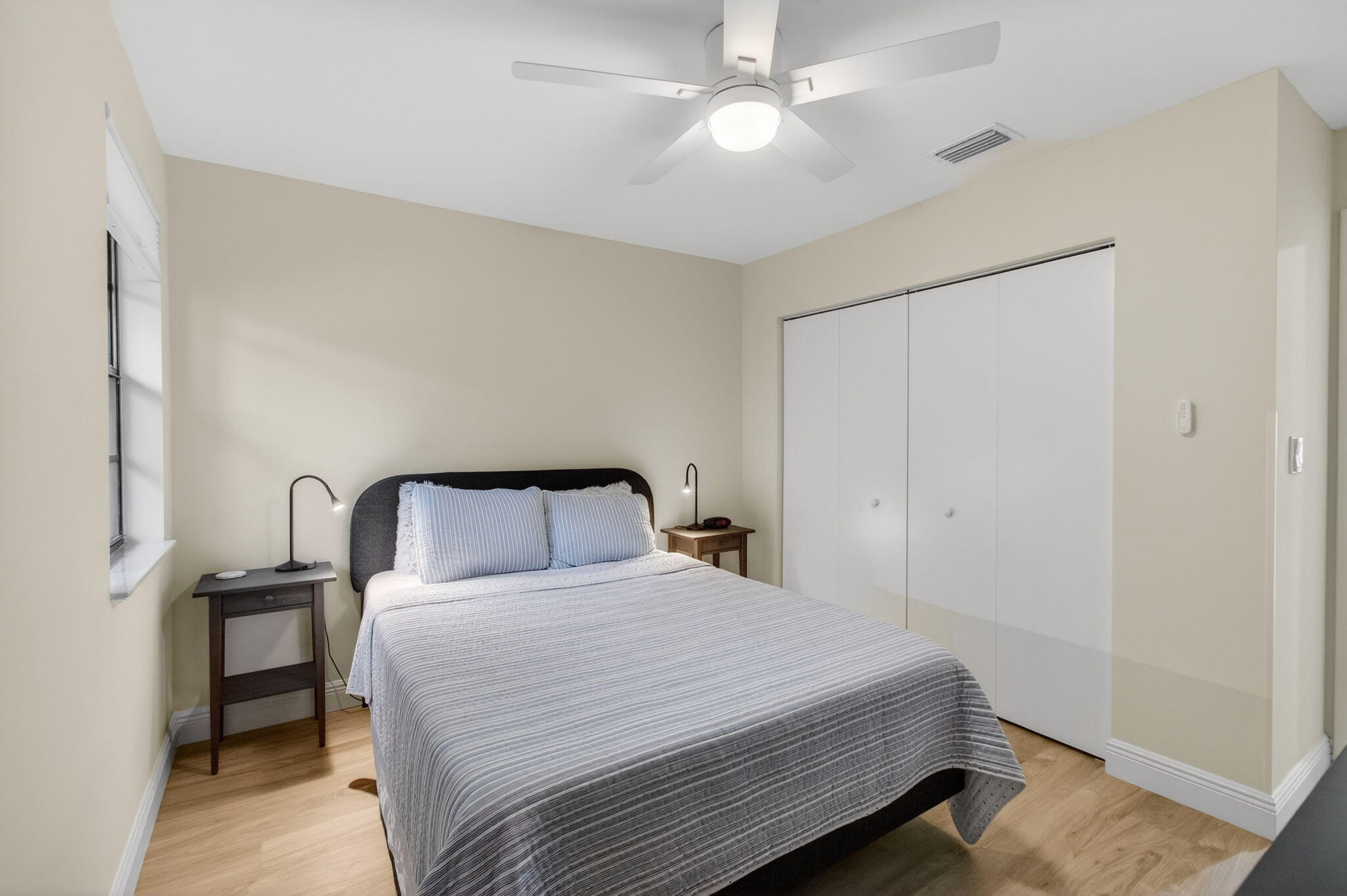 LA MIRADA AT BOCA POINTE CONDOS - Residential