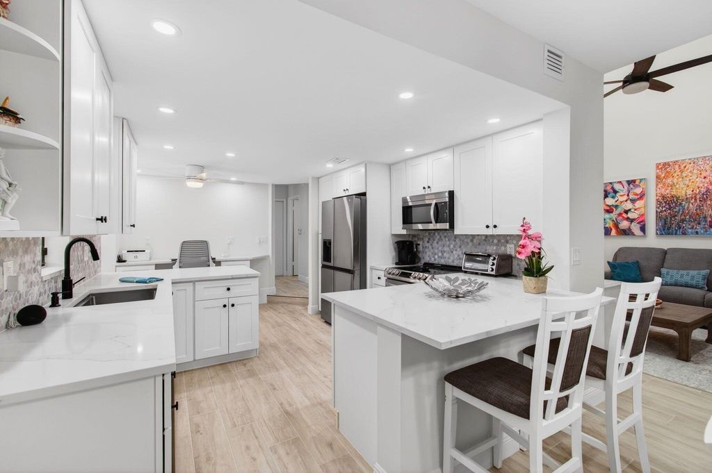 Photo of 7727 La Mirada Drive, Boca Raton, FL 33433 (MLS # R11146629)