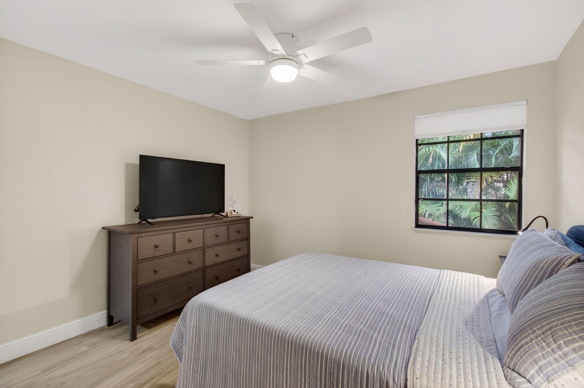 LA MIRADA AT BOCA POINTE - Residential