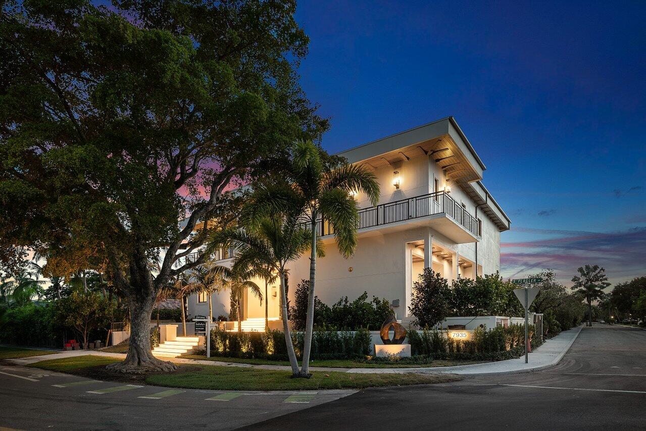 7935 S Flagler Drive