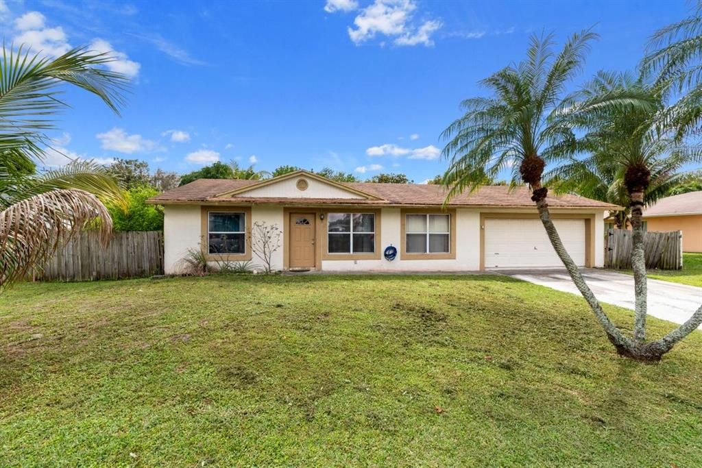 Photo of 3432 Amberjack Road Rd, Lake Worth Beach, FL 33462 (MLS # R10695968)