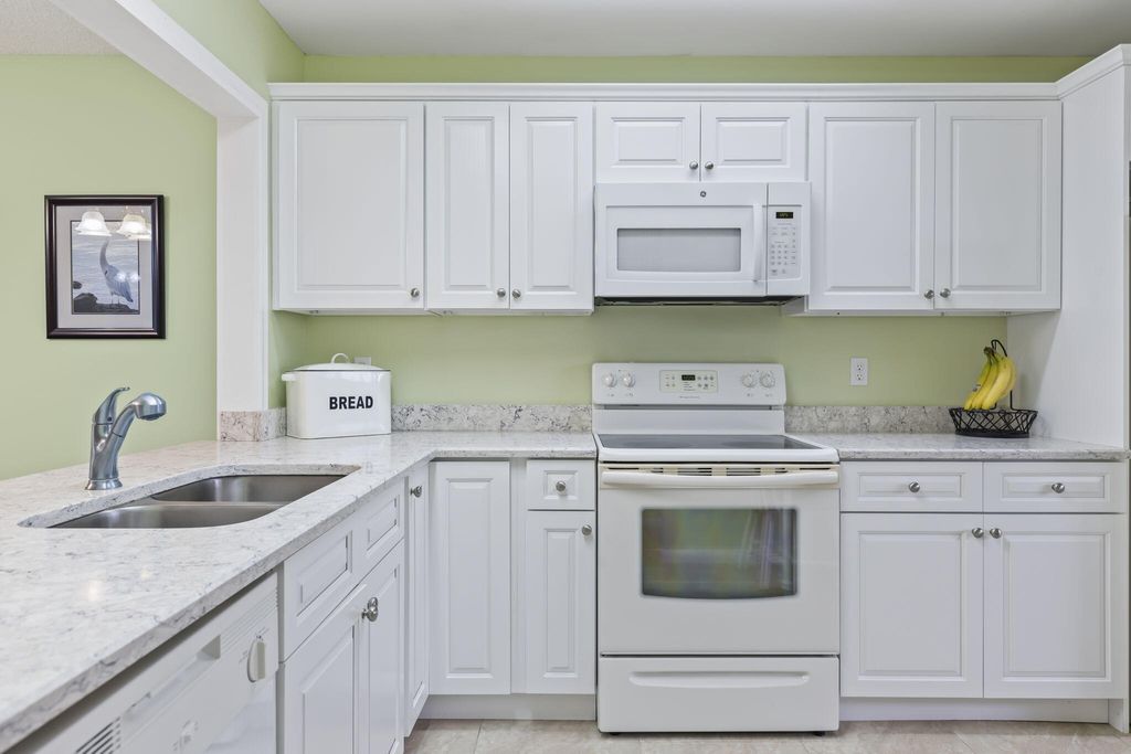 Photo of 412 Ponderosa Drive #29, Fort Pierce, FL 34982 (MLS # R10949588)