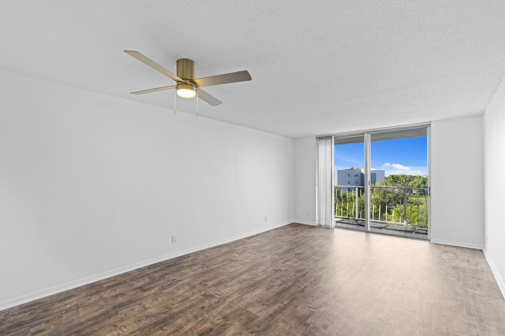Photo of 470 Executive Center Drive #5k, West Palm Beach, FL 33401 (MLS # B26021624)