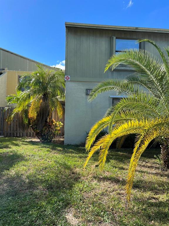 Upgraded 2/2, ready for immediate occupancy. Investors welcome, there is no waiting period to lease unit. First time buyers will find a family community with a pool and playground and tennis courts. The kitchen has been fully renovated with new appliances. This quiet development, east of I-95 is close to the intracoastal waterway and beaches, as well as shopping and restaurants. This unit is a must see and will not last! Schedule your showing today.